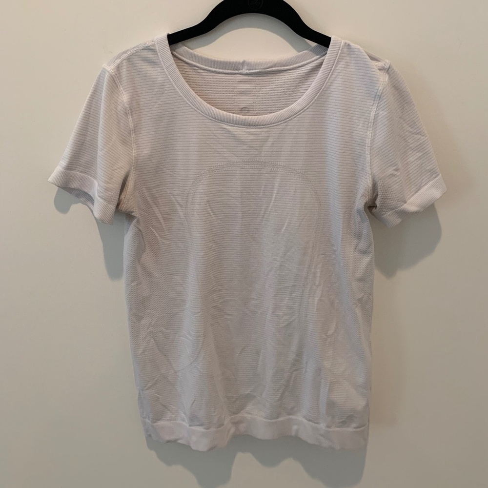 Lululemon T-shirt